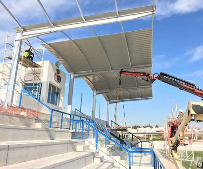 marquesina campo cadiz - Marquesinas para Campos de Fútbol