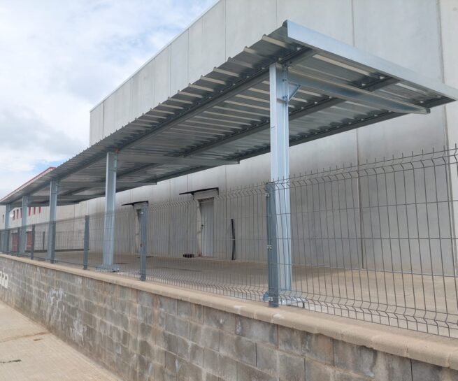 aparcamiento para 8 vehículos