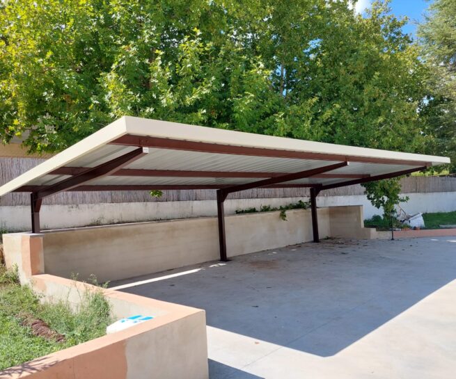 parking para 4 coches en chalet