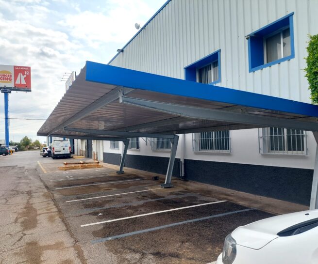 Marquesinas metálicas parking de 5 coches