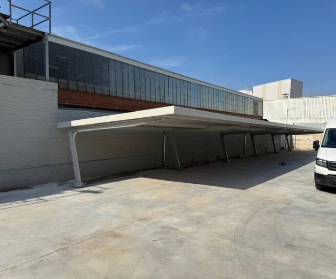 Parking para 10 coches con ancho especial