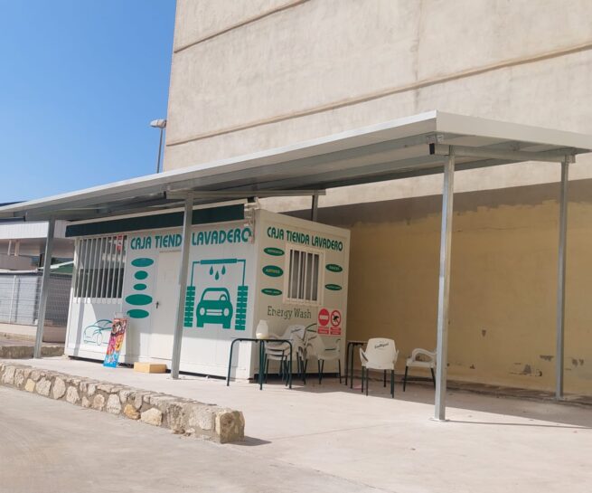 Marquesinas metálicas Cubierta con panel aislante